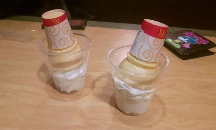 Pedí helado en dos tarrinas en vez de en cucuruchos y esto es lo que me pusieron
