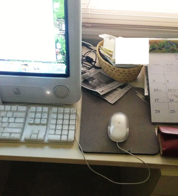 My Grandma Called Me Over To Fix Her Computer Because "Everything Moves Backwards"