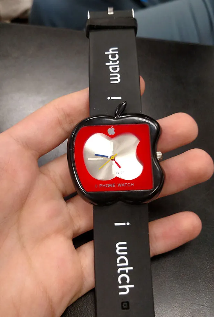 Compró por ebay un iwatch de Apple por 600$, esto es lo que recibió