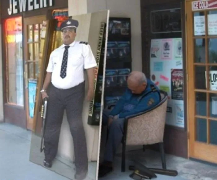 This Guard Ran Out Of F*cks To Give
