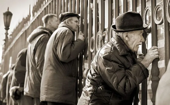 170 Honest Pictures Of Russia You'll Never See On Postcards By Street Photographer Alexander Petrosyan