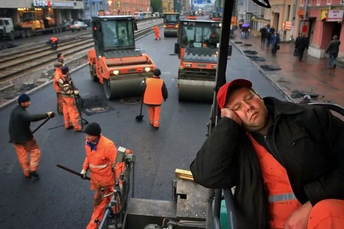170 Honest Pictures Of Russia You'll Never See On Postcards By Street Photographer Alexander Petrosyan