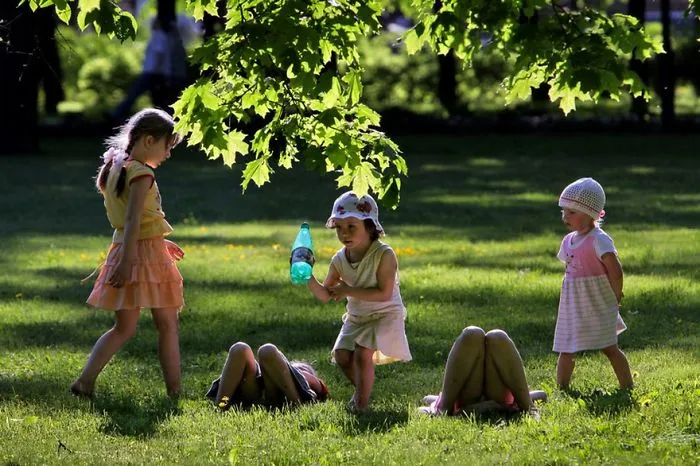 170 Honest Pictures Of Russia You'll Never See On Postcards By Street Photographer Alexander Petrosyan