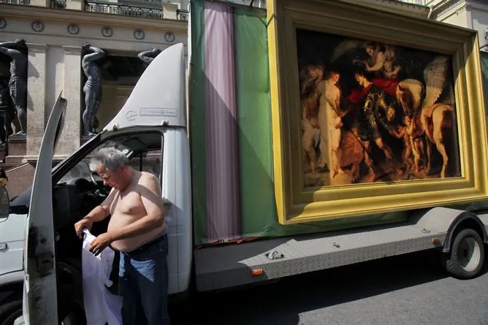 170 Honest Pictures Of Russia You'll Never See On Postcards By Street Photographer Alexander Petrosyan