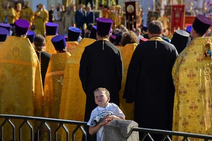 170 Honest Pictures Of Russia You'll Never See On Postcards By Street Photographer Alexander Petrosyan