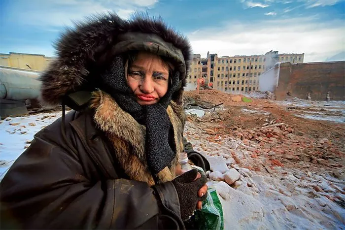 170 Honest Pictures Of Russia You'll Never See On Postcards By Street Photographer Alexander Petrosyan