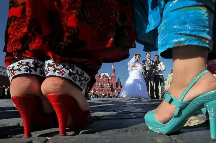 170 Honest Pictures Of Russia You'll Never See On Postcards By Street Photographer Alexander Petrosyan