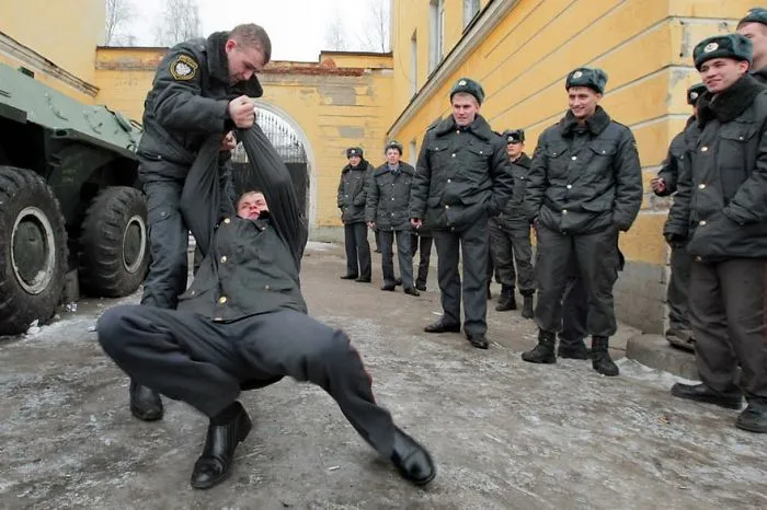 170 Honest Pictures Of Russia You'll Never See On Postcards By Street Photographer Alexander Petrosyan