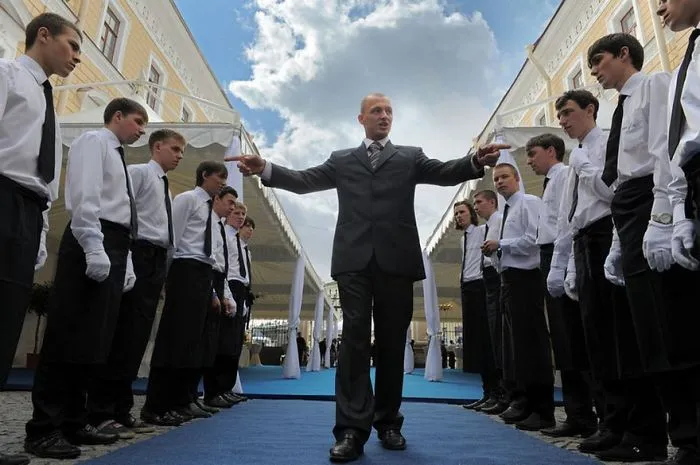 170 Honest Pictures Of Russia You'll Never See On Postcards By Street Photographer Alexander Petrosyan