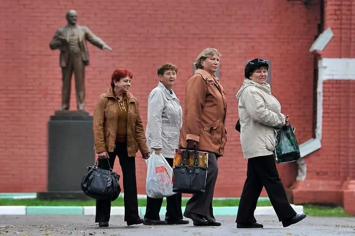 170 Honest Pictures Of Russia You'll Never See On Postcards By Street Photographer Alexander Petrosyan