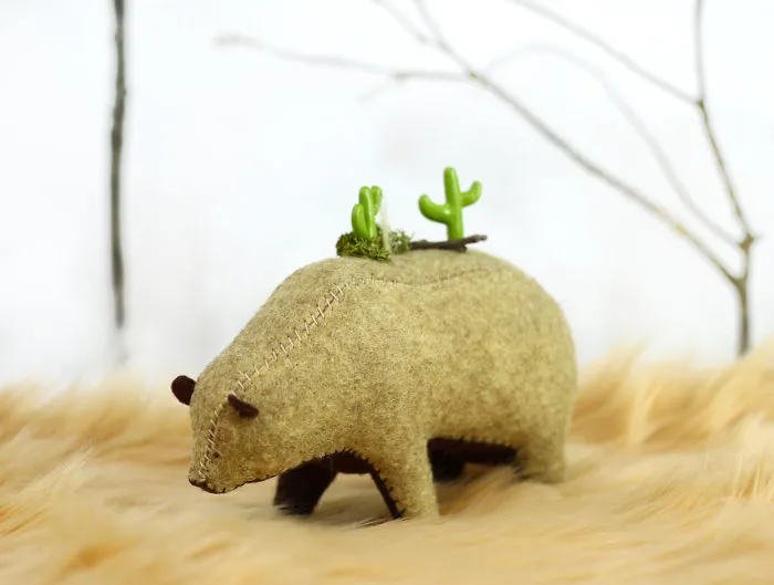 I Felt Bears That Carry Tiny Worlds On Their Shoulders