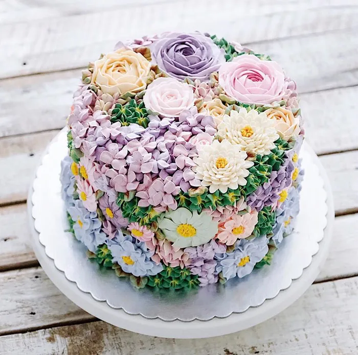 30 Blooming Flower Cakes To Celebrate The Return Of Spring