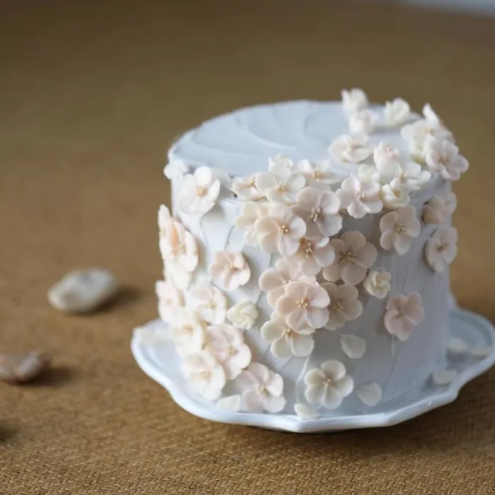 30 Blooming Flower Cakes To Celebrate The Return Of Spring