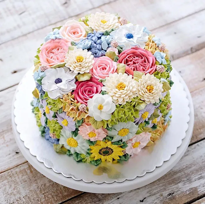 30 Blooming Flower Cakes To Celebrate The Return Of Spring