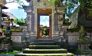 19 Beautiful Doors & Gates Of Bali
