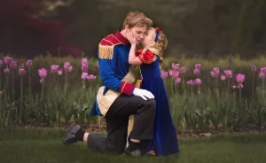 My 13-Year-Old Son Surprised His 5-Year-Old Sister With Disney Princess Photoshoot