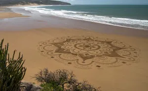 I Create Beach Art Inspired By Arabic Designs And Patterns