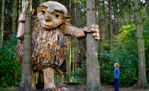 I Hide Giants That I Make From Wood In The Wilderness Of Copenhagen
