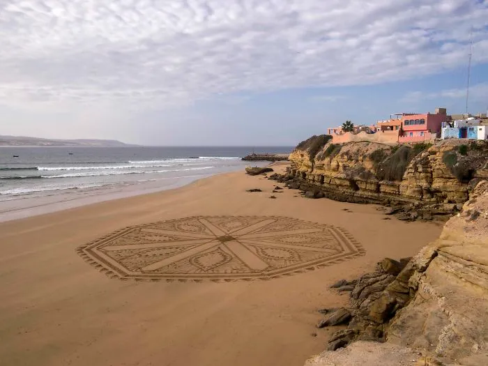 I Create Beach Art Inspired By Arabic Designs And Patterns