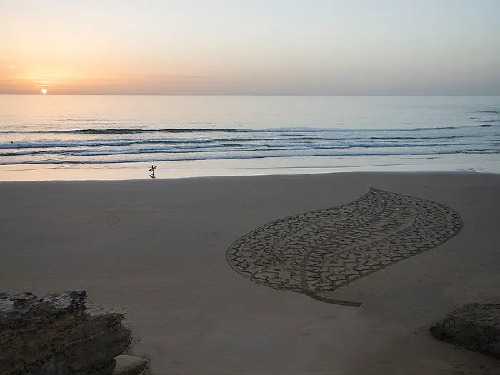 I Create Beach Art Inspired By Arabic Designs And Patterns