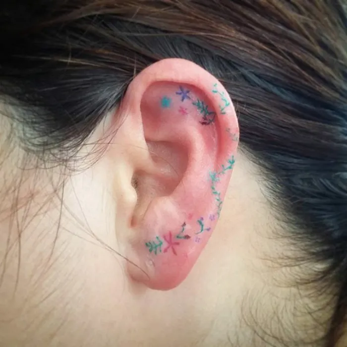 La tendencia de los tatuajes en el hélix está conquistando instagram, y tú también querrás uno cuando lo veas