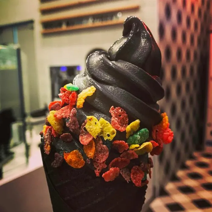 Al fin ha llegado el helado negro, tan oscuro como tu alma
