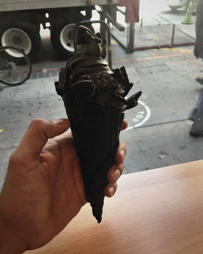 Al fin ha llegado el helado negro, tan oscuro como tu alma