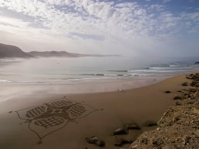I Create Beach Art Inspired By Arabic Designs And Patterns