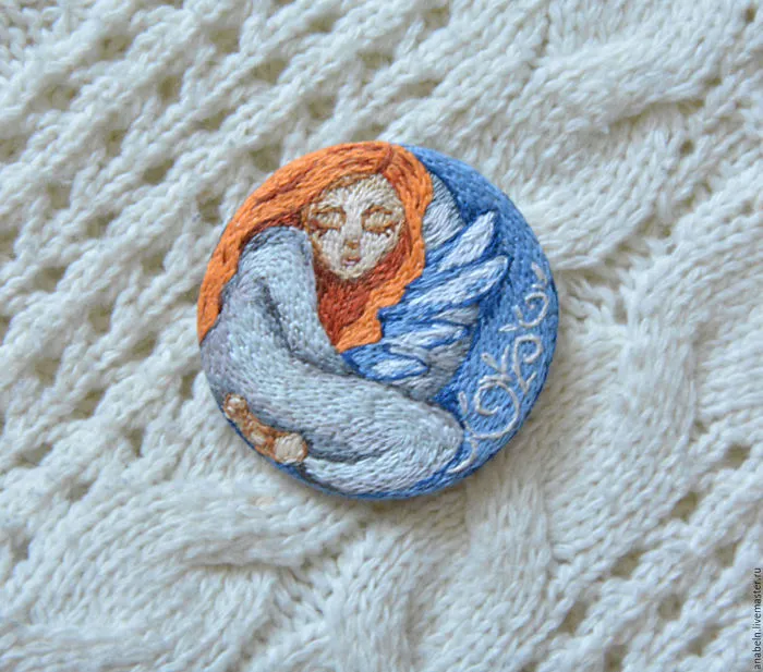 Russian Artist Anna Fedorenko Creates Tiny Replicas Of Paintings Using Embroidery