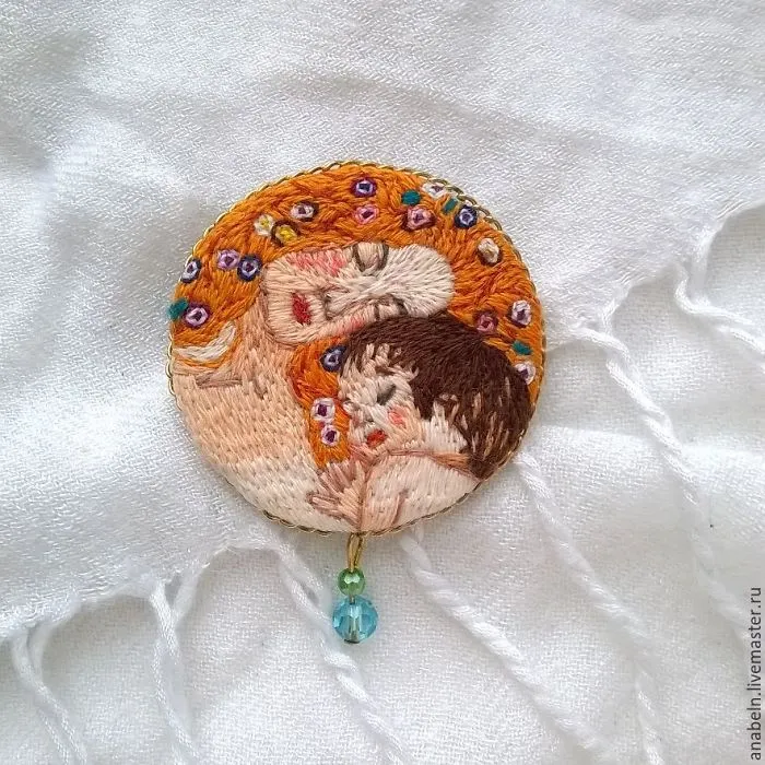 Russian Artist Anna Fedorenko Creates Tiny Replicas Of Paintings Using Embroidery