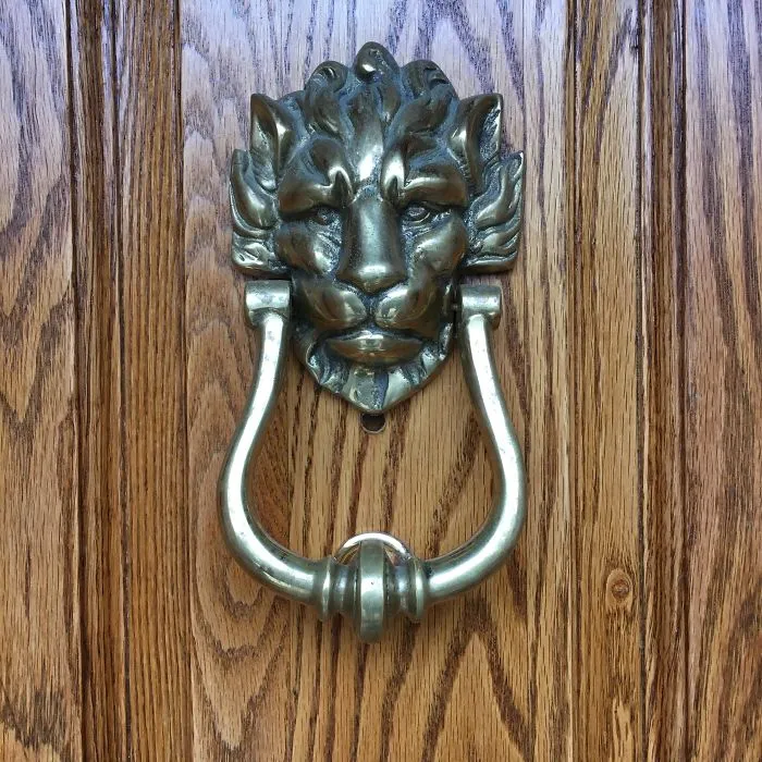I'm Slightly Obsessed With Knockers