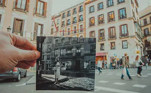 I Inserted Old Photos Into Popular Destinations During My Travels