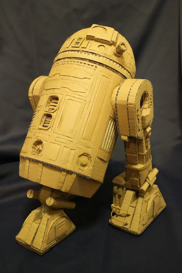 Japanese Cardboard Artist Turns Old Amazon Boxes Into Tanks, Food And Other Incredible Sculptures