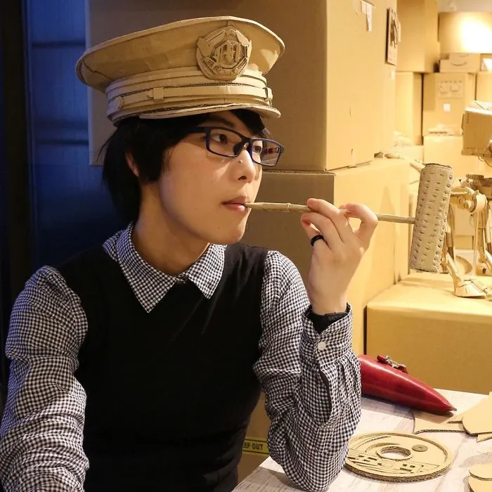 Japanese Cardboard Artist Turns Old Amazon Boxes Into Tanks, Food And Other Incredible Sculptures