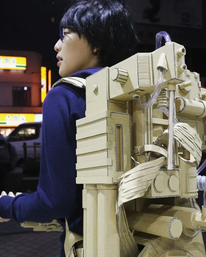 Japanese Cardboard Artist Turns Old Amazon Boxes Into Tanks, Food And Other Incredible Sculptures