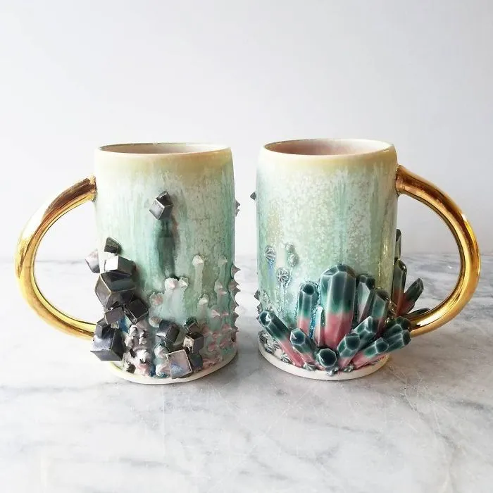 Self-Taught Artist Makes Dazzling Coffee Mugs Which Belong In Art Galleries