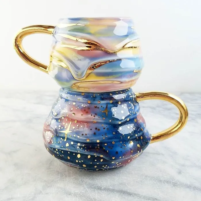 Self-Taught Artist Makes Dazzling Coffee Mugs Which Belong In Art Galleries
