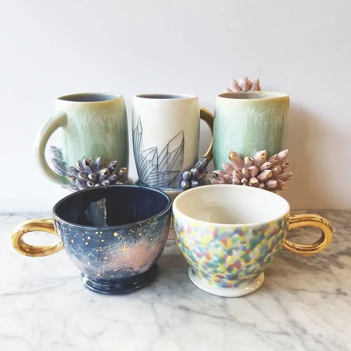 Self-Taught Artist Makes Dazzling Coffee Mugs Which Belong In Art Galleries