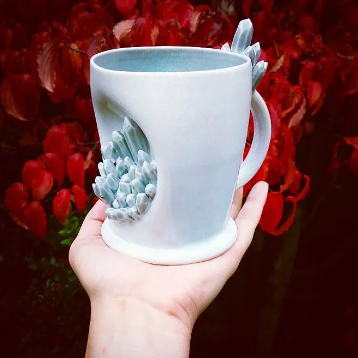 Self-Taught Artist Makes Dazzling Coffee Mugs Which Belong In Art Galleries
