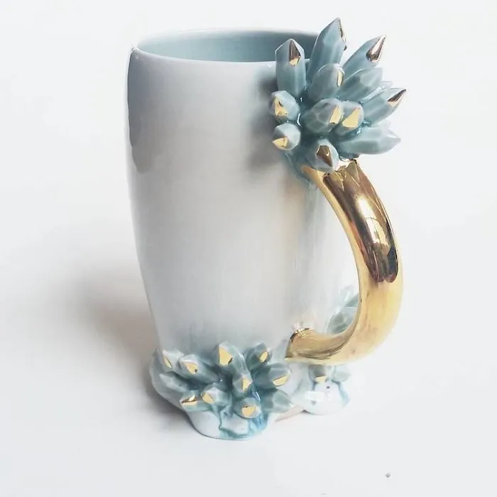 Self-Taught Artist Makes Dazzling Coffee Mugs Which Belong In Art Galleries