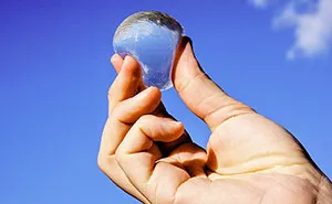 Edible Water Bubbles That Might Soon Replace Plastic Bottles