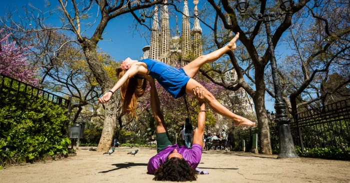 Mixing Body Art And Photography While Doing Yoga In Barcelona