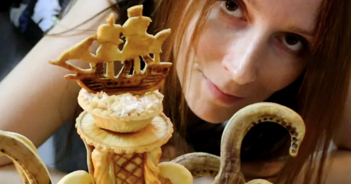 Pie Hacking Baker Invents "Piescrapers"