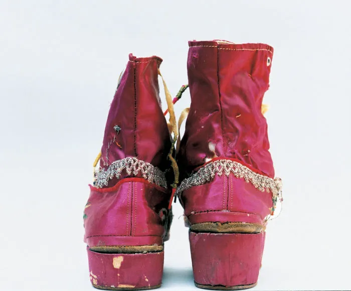 Botas con adornos