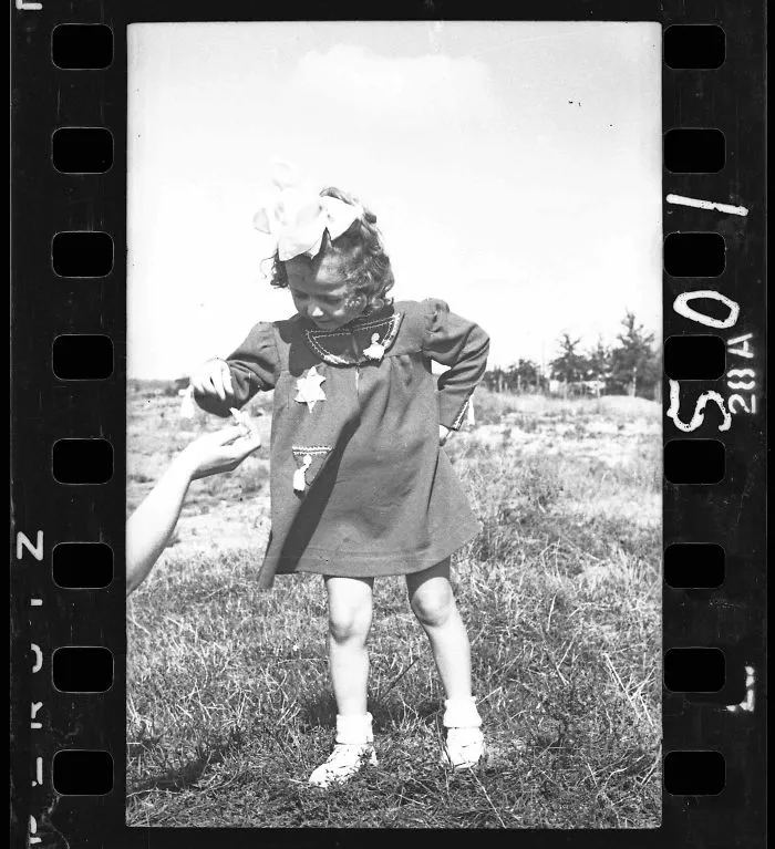 1940-1944: Niña pequeña