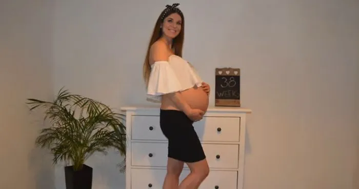 I Recorded My Baby Bump Growth Week By Week