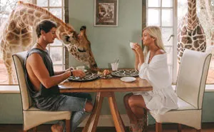 This Couple Makes Up To $9000 Per Instagram Photo While Traveling, And Here's How They Do It