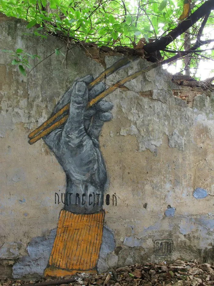 50 Amazing Street Art Installations That Cleverly Interact With Nature
