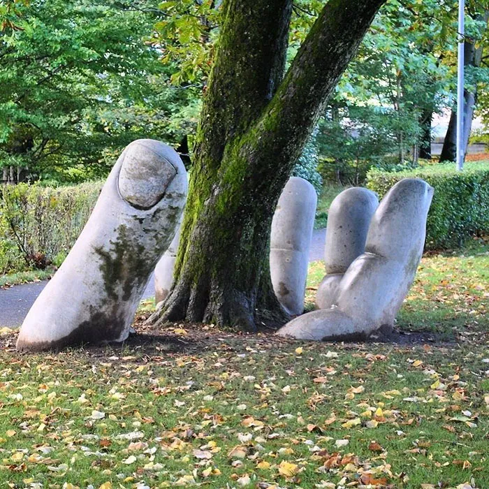 50 Amazing Street Art Installations That Cleverly Interact With Nature