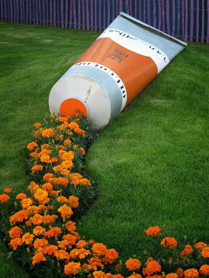 50 Amazing Street Art Installations That Cleverly Interact With Nature